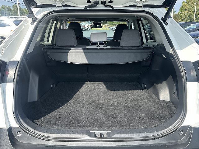 Certified 2024 Toyota RAV4 XLE w/ Convenience Package FWD image 16