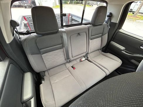 Used 2022 Nissan Frontier SV RWD image 27