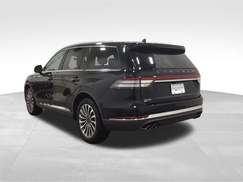 Used 2021 Lincoln Aviator Reserve w/ Elements Package Plus image 3