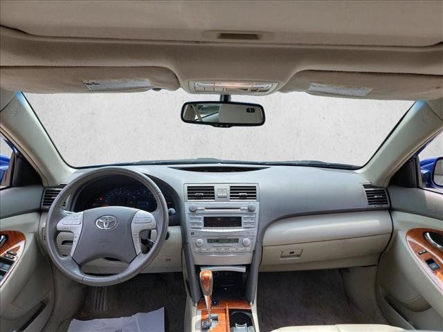 Used 2010 Toyota Camry XLE FWD image 16