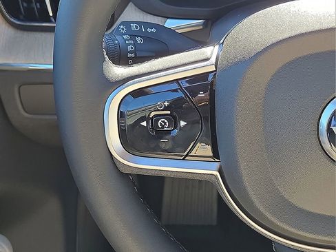 New 2026 Volvo XC60 B5 Plus w/ Protection Package Premier image 19