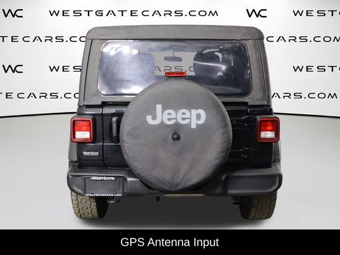 Used 2022 Jeep Wrangler Sport AWD/4WD image 4
