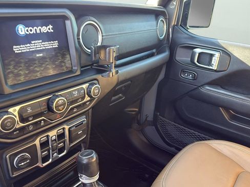 Used 2020 Jeep Gladiator Overland image 20