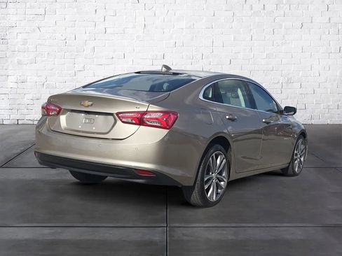 Used 2024 Chevrolet Malibu LT image 3