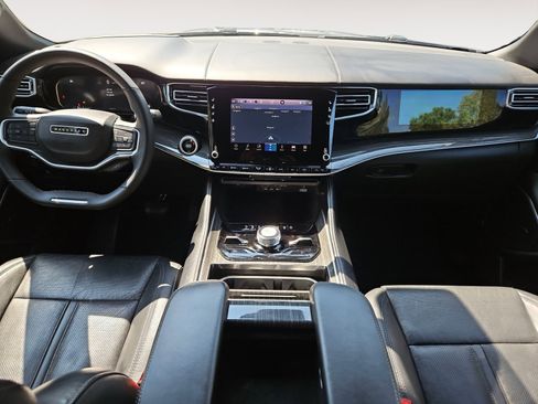 Used 2022 Jeep Wagoneer Series III image 10