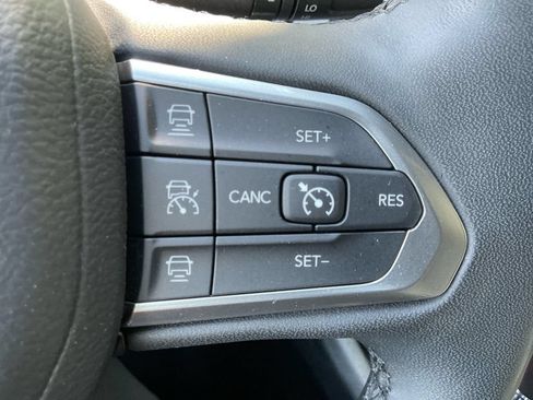Used 2024 Jeep Compass Limited AWD/4WD image 33