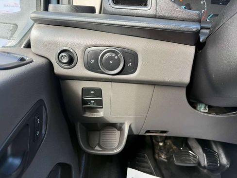 Used 2021 Ford Transit 250 148 High Roof Extended w/ Parcel Delivery Package RWD image 15