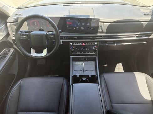 Used 2024 Hyundai Santa Fe SEL FWD image 2