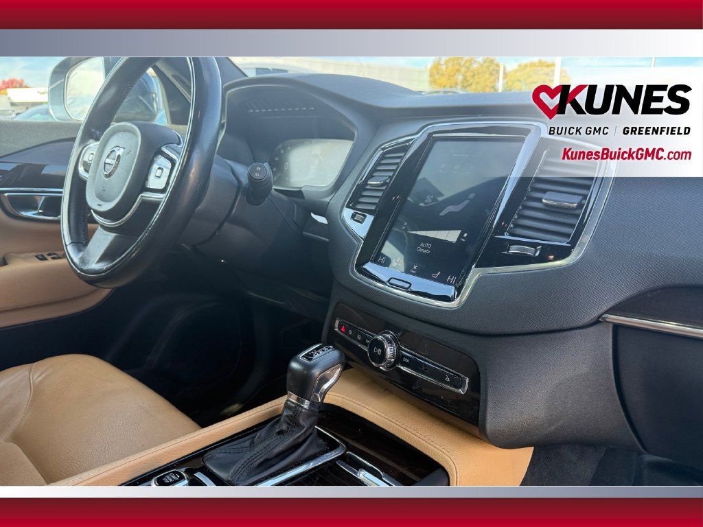 Used 2018 Volvo XC90 T6 Momentum w/ Convenience Package AWD/4WD image 40