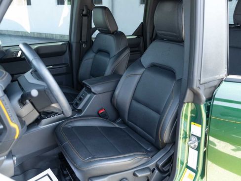 Used 2024 Ford Bronco Badlands AWD/4WD image 13