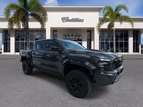 Used 2025 Toyota Tacoma TRD Pro image 2