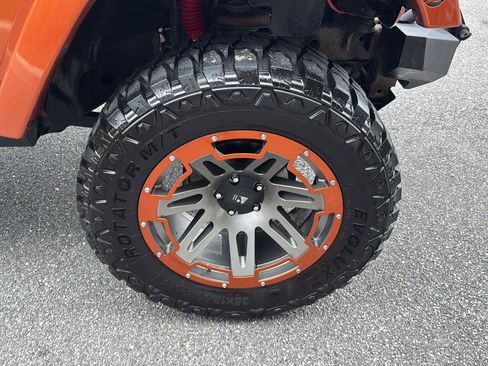 Used 2011 Jeep Wrangler Unlimited Sport image 31