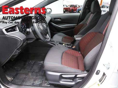 Used 2025 Toyota Corolla SE image 14