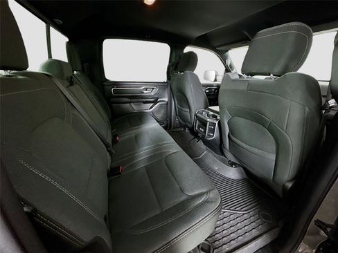 Used 2022 RAM 1500 Big Horn AWD/4WD image 17