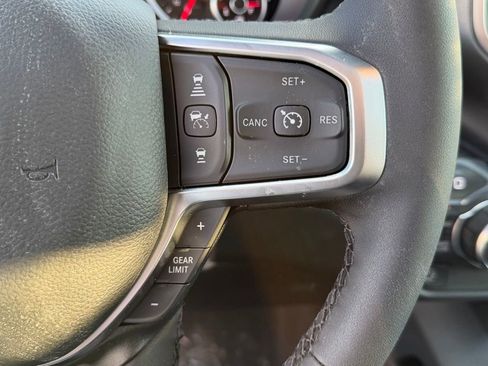 New 2026 RAM 1500 4x4 Crew Cab image 17