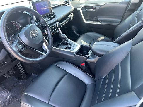 Used 2025 Toyota RAV4 XLE Premium AWD/4WD image 20