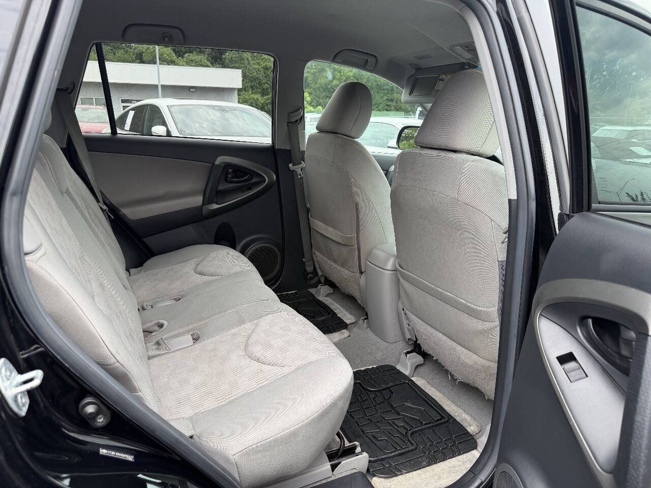 Used 2012 Toyota RAV4 4WD w/ Value Pkg image 16