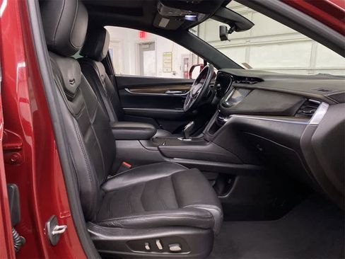 Used 2017 Cadillac XT5 Platinum image 20