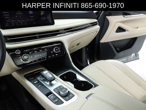 Used 2025 INFINITI QX60 Sensory w/ Vision Package AWD/4WD image 24