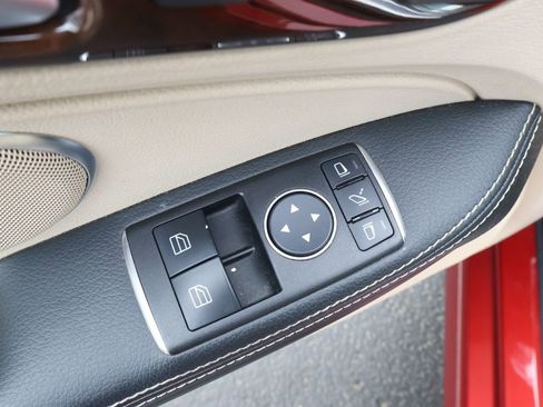 Used 2016 Mercedes-Benz SLK 300 image 14