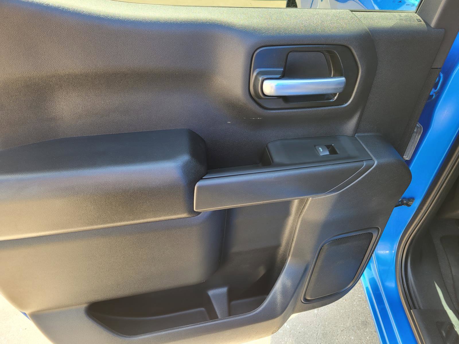 Used 2025 Chevrolet Silverado 1500 Custom RWD image 14