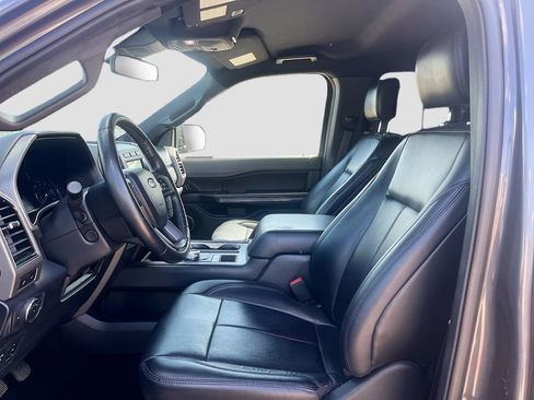Used 2019 Ford Expedition Max XLT w/ Equipment Group 202A RWD image 22