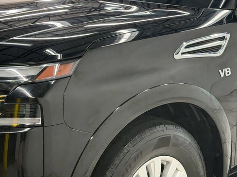 Used 2021 Nissan Armada SV RWD image 4