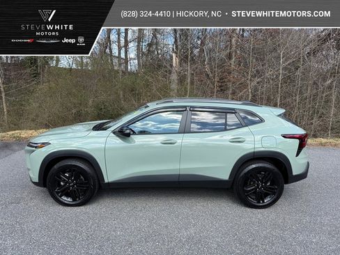 Used 2025 Chevrolet Trax ACTIV image 1