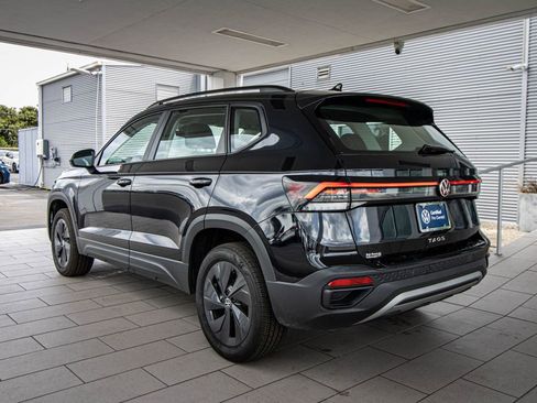Certified 2025 Volkswagen Taos S image 11