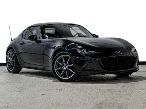 Used 2018 MAZDA MX-5 Miata RF Grand Touring RWD image 4