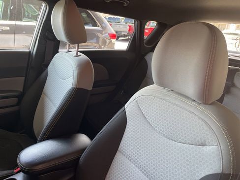 Used 2015 Kia Soul + w/ Audio Package image 8