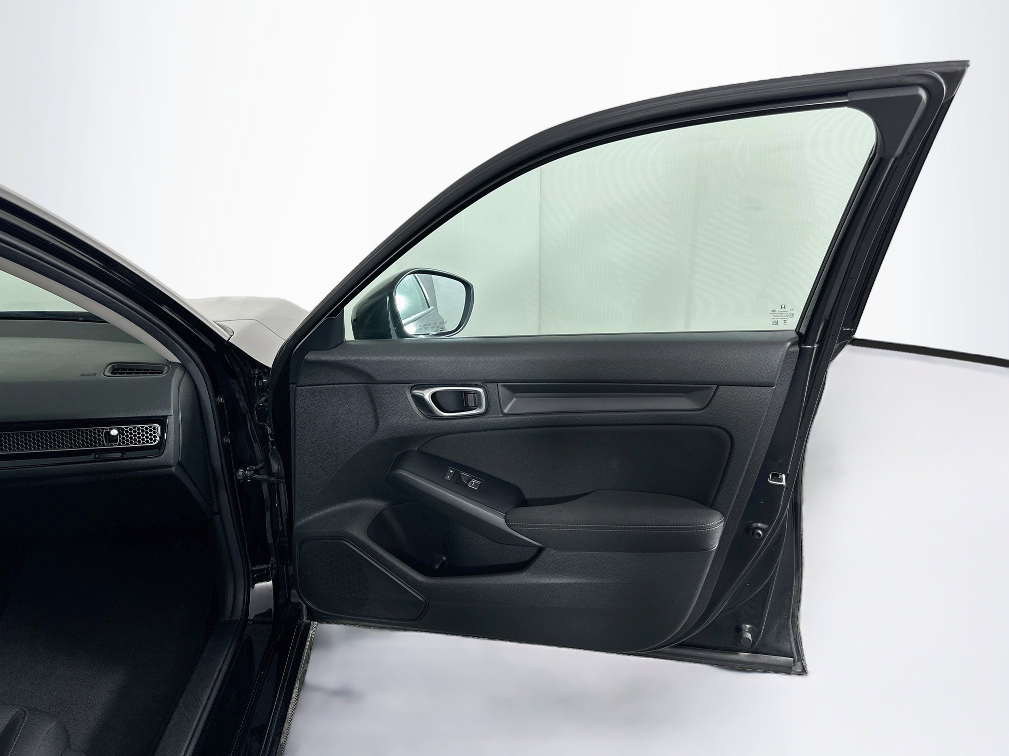 Used 2025 Honda Civic LX image 29