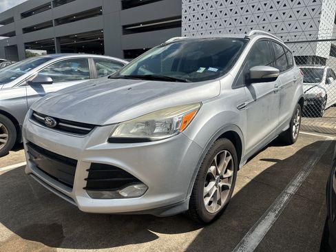 Used 2014 Ford Escape Titanium image 9
