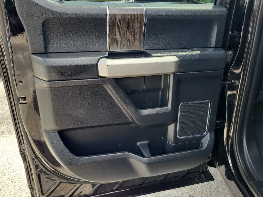 Used 2020 Ford F250 Lariat w/ Lariat Value Package AWD/4WD image 21