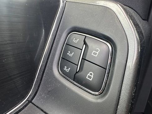 Used 2023 Ford F150 Lariat w/ Equipment Group 502A High AWD/4WD image 29