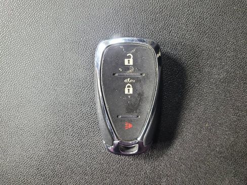 Used 2020 Chevrolet Equinox LT w/ LPO, Floor Liner Package FWD image 32