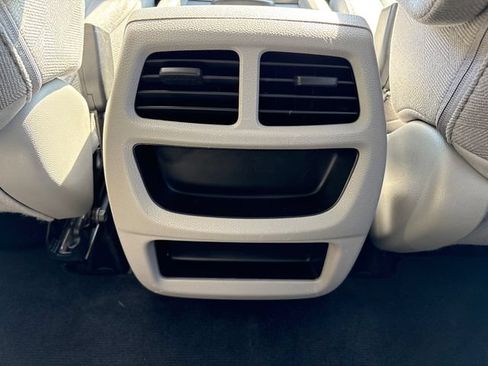 Used 2021 Honda Pilot LX image 18