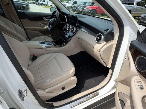 Used 2022 Mercedes-Benz GLC 300 image 20