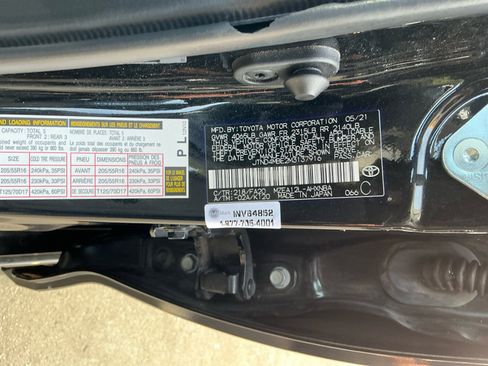 Used 2021 Toyota Corolla SE w/ Blackout Package (TMS) image 24