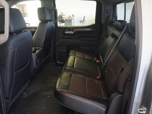Used 2024 Chevrolet Silverado 1500 LT Trail Boss w/ Convenience Package II AWD/4WD image 21