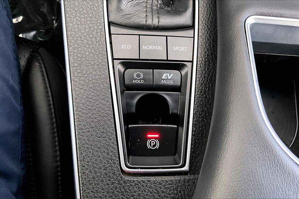 Used 2021 Toyota Avalon Limited w/ Advanced Safety Package FWD image 15