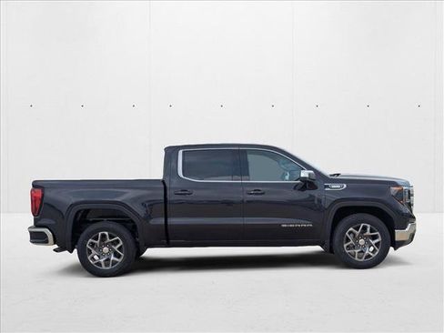 New 2025 GMC Sierra 1500 SLE image 8