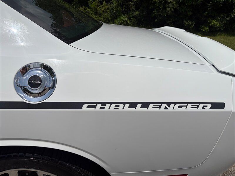 Used 2015 Dodge Challenger SXT Plus RWD image 26