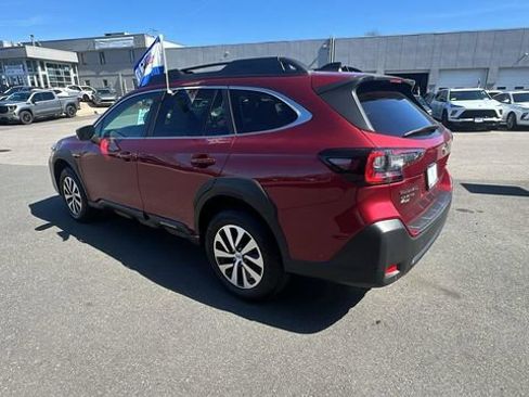 Certified 2025 Subaru Outback Premium AWD/4WD image 5