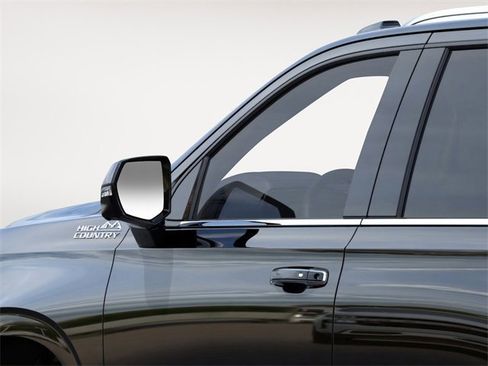 New 2026 Chevrolet Tahoe High Country image 13