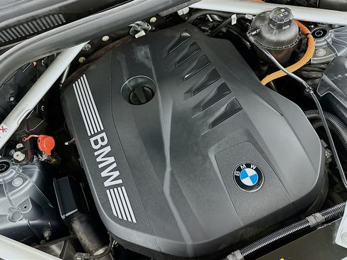 Used 2024 BMW X5 xDrive50e w/ M Sport Package image 32