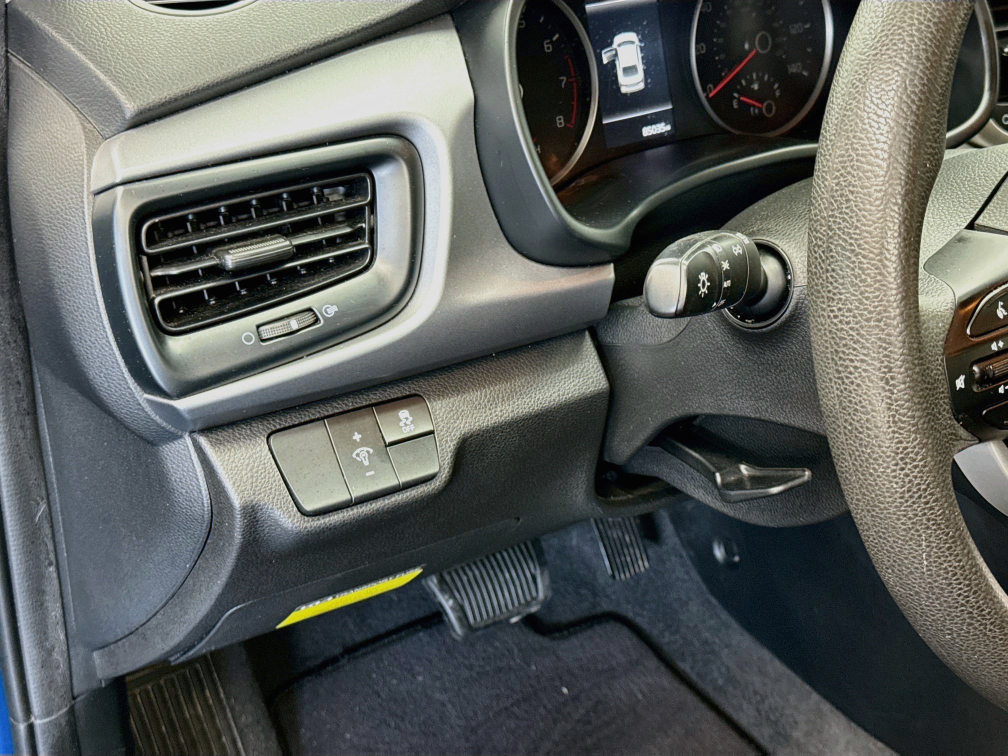 Used 2023 Kia Rio S w/ Technology Package FWD image 15