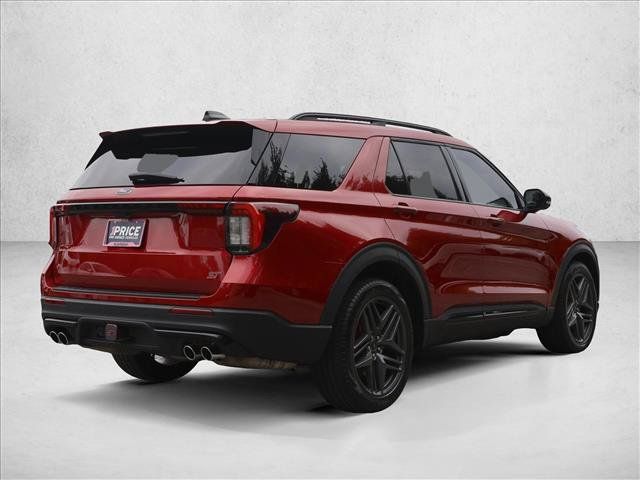 Used 2025 Ford Explorer ST AWD/4WD image 5