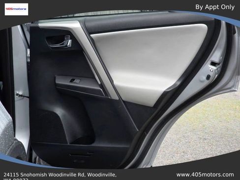 Used 2018 Toyota RAV4 XLE image 29
