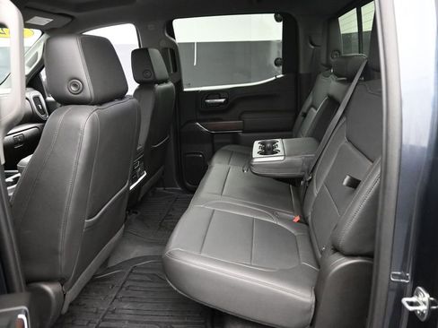 Used 2021 GMC Sierra 1500 SLT w/ SLT Premium Package AWD/4WD image 10